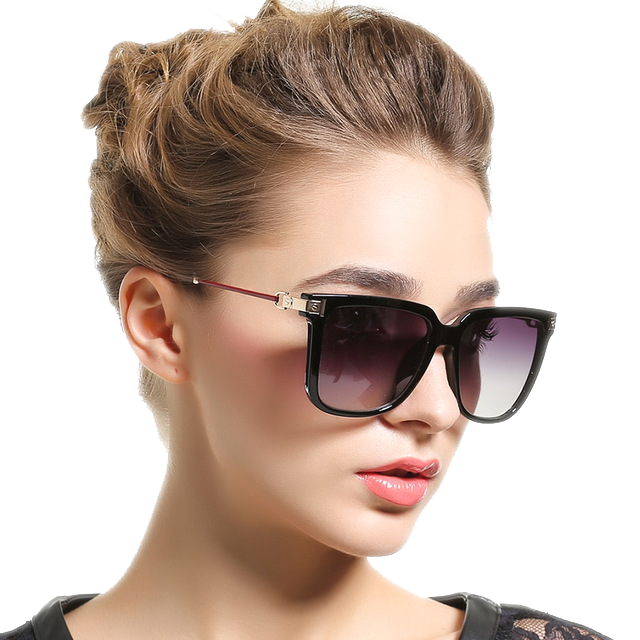 Download PNG image - Fashionable Women Wearing Sunglasses PNG 